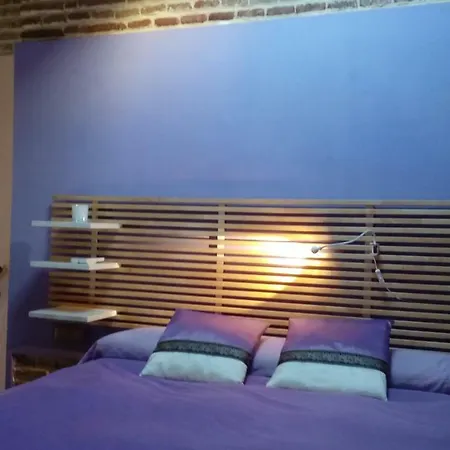 Cosy Double + Private Bathroom Center * Seville